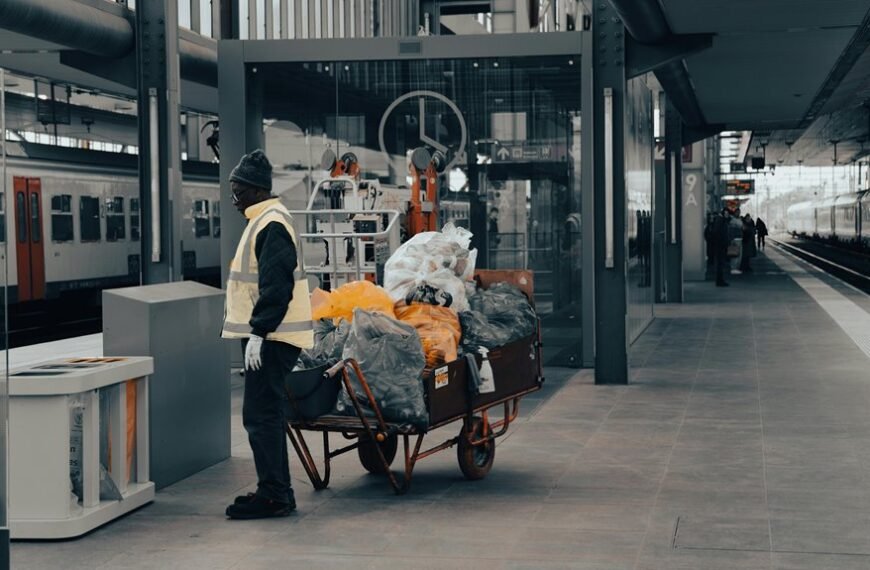 dynamic online platform hub